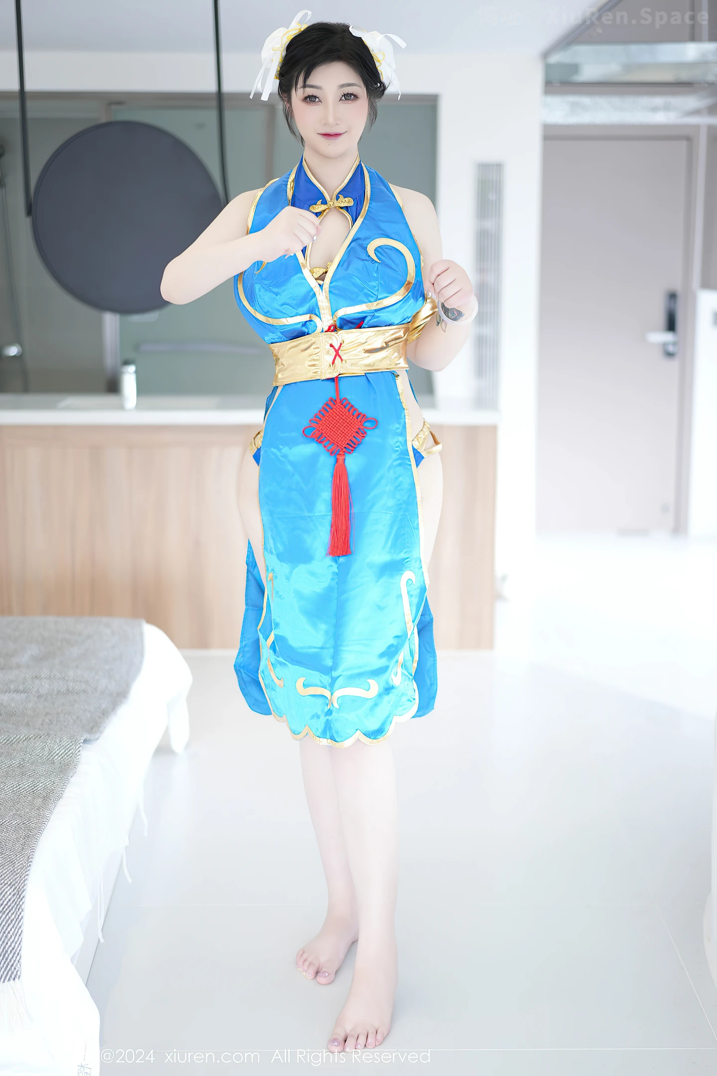 图片[2]-[XiuRen秀人网]VOL.8886 女神妲己 Toxic性感蓝色造型服饰露蓝色内衣秀丰满身材诱惑写真73P-秀人网官方网站